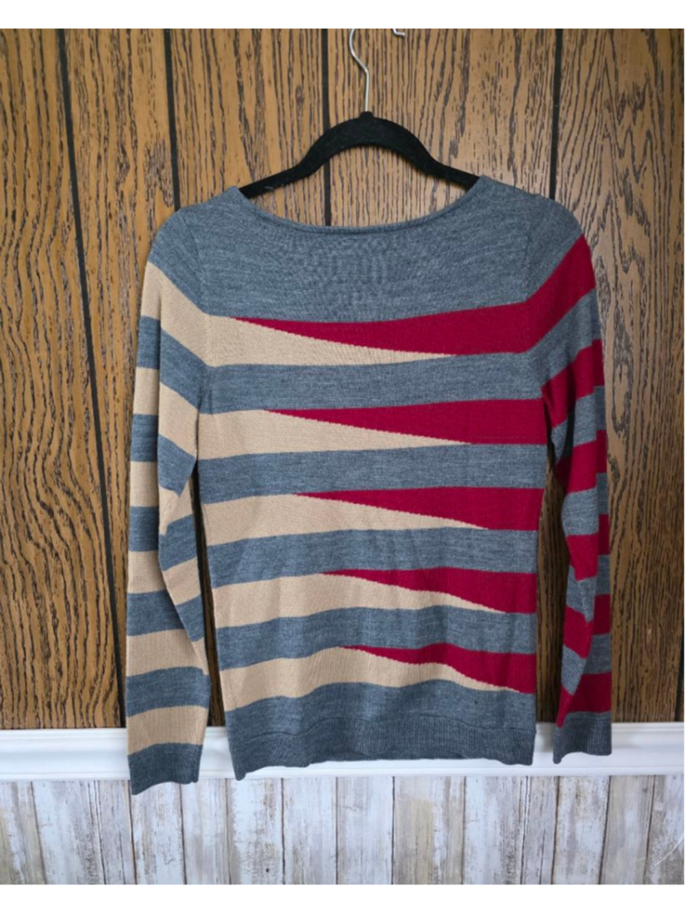 Women's THE LIMITED Gray Red Tan Striped Crew Neck Sweater Small - Picture 2 of 4